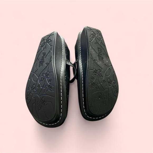 Alegria Women's Black Mary Jane Shoes - Picture 5 of 7